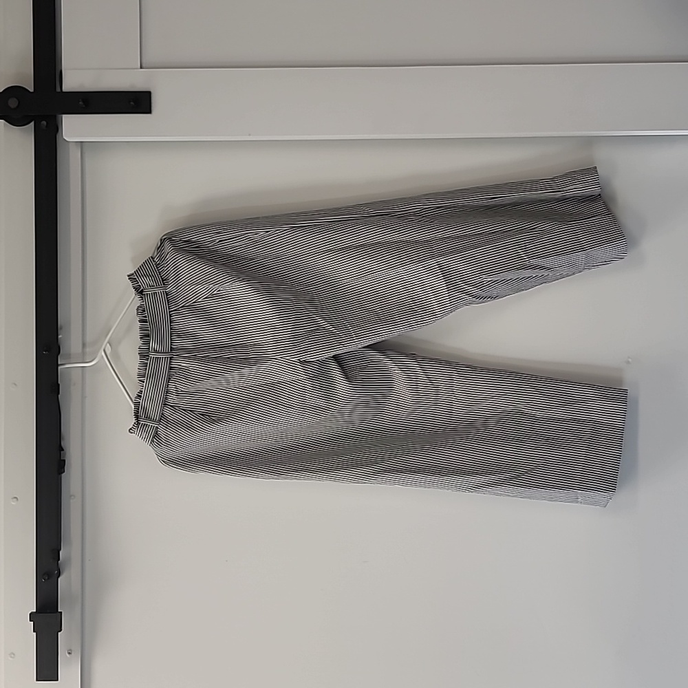 Flowy pants - Picture 2 of 4